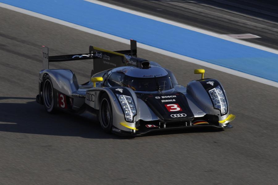  Audi R18 TDI 2011 года  (фото 28 из 77)